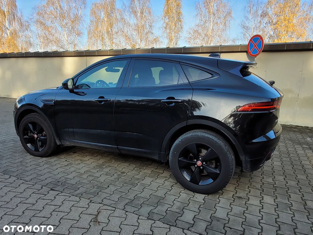 Jaguar E-Pace 2.0 i4P AWD R-Dynamic - 11