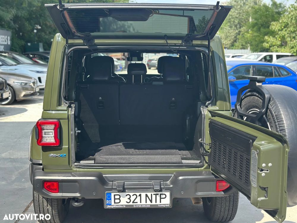 Jeep Wrangler 2.0 4xe AT8 PHEV Sahara - 17