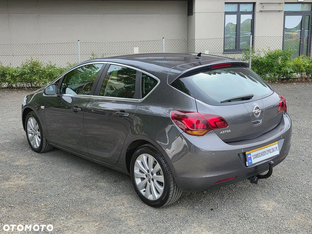 Opel Astra 1.6 Cosmo - 8