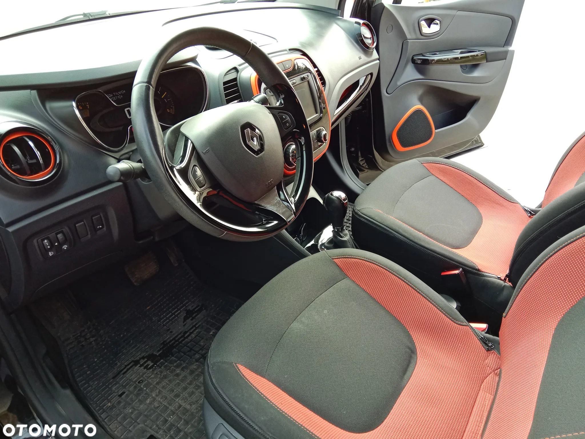 Renault Captur - 10