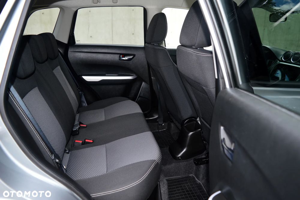 Suzuki Vitara - 12