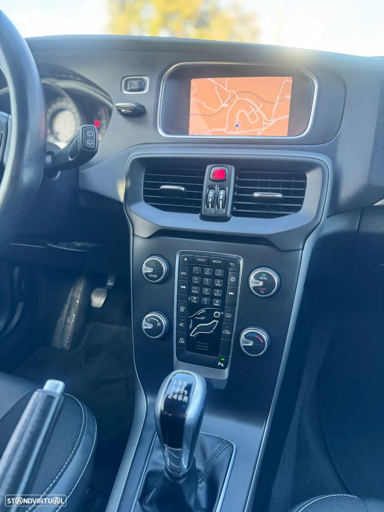 Volvo V40 2.0 D2 Momentum - 15