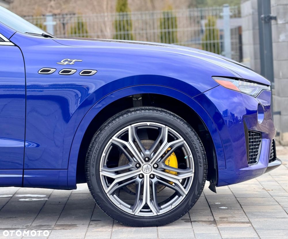 Maserati Levante - 12