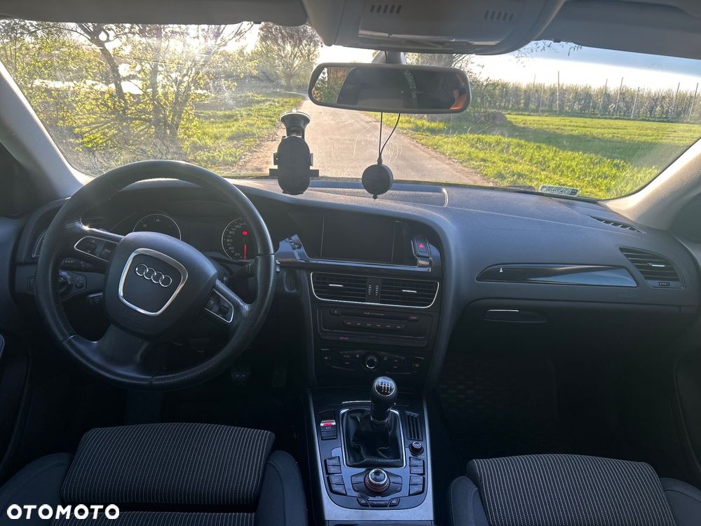 Audi A4 Avant 2.0 TDI e DPF Ambiente - 8