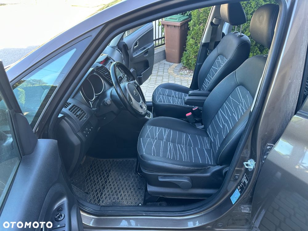Kia Venga 1.6 Business Line - 25