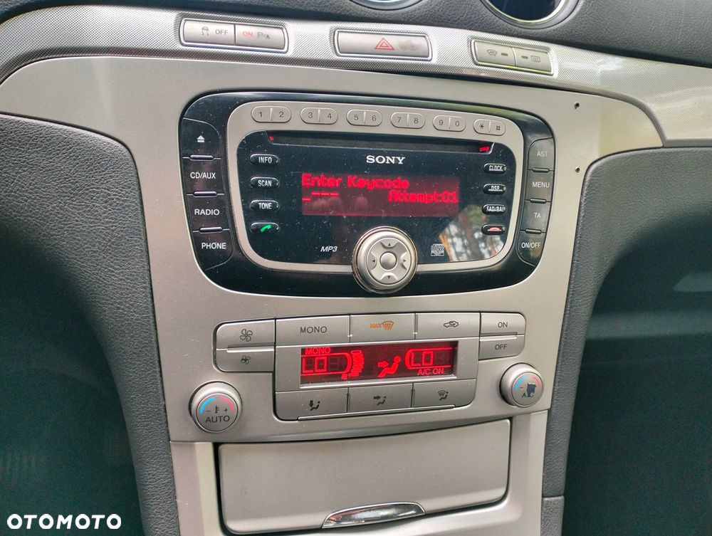 Ford S-Max 2.0 Ambiente - 31