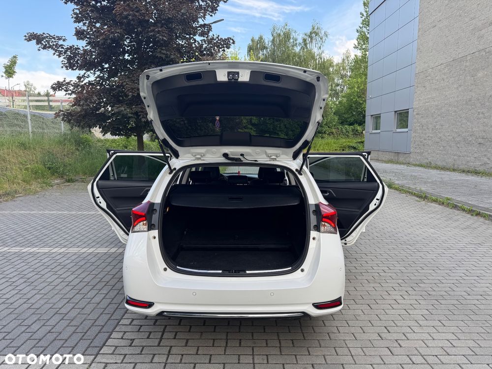 Toyota Auris 1.6 D-4D Premium - 26