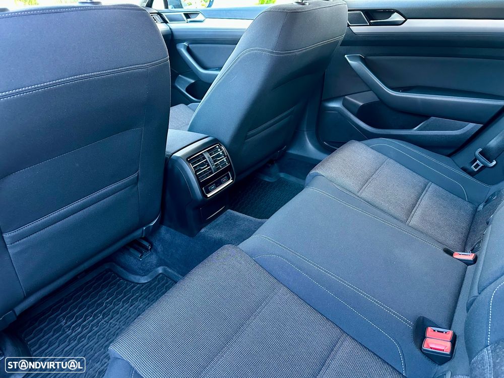 VW Passat Variant 2.0 TDi Business Package DSG - 15
