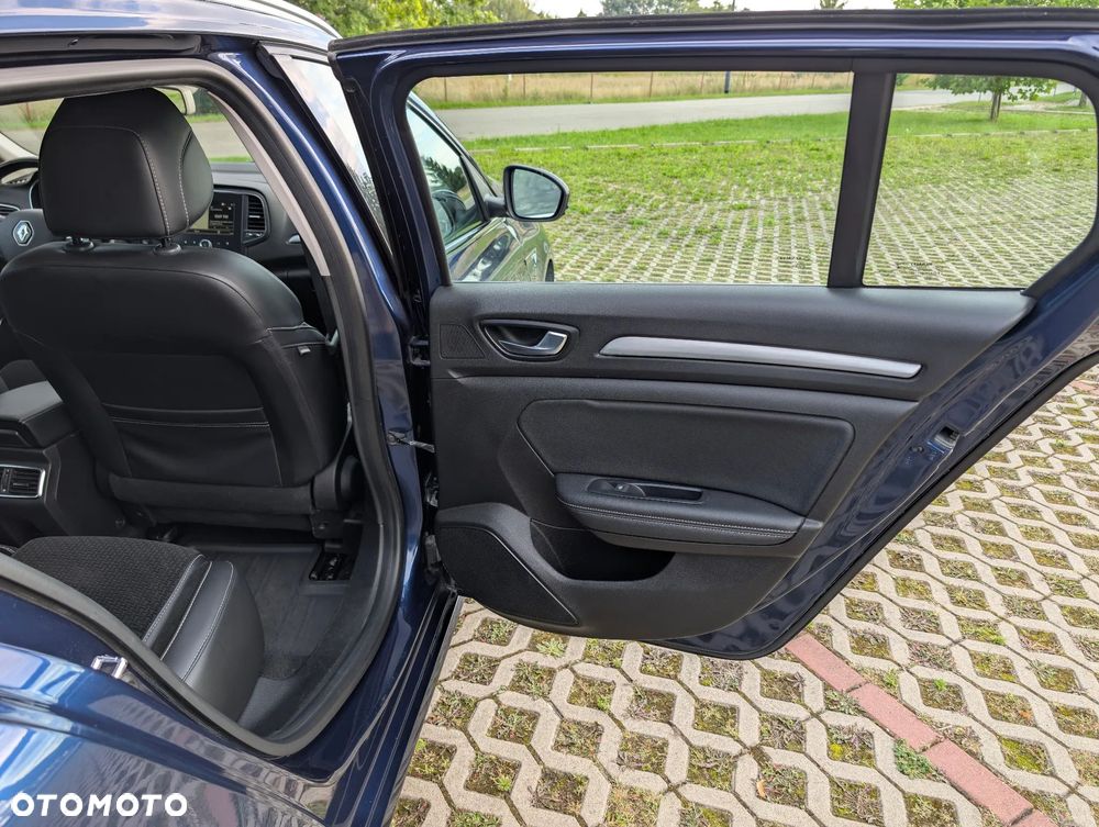 Renault Megane 1.5 Blue dCi Intens - 13