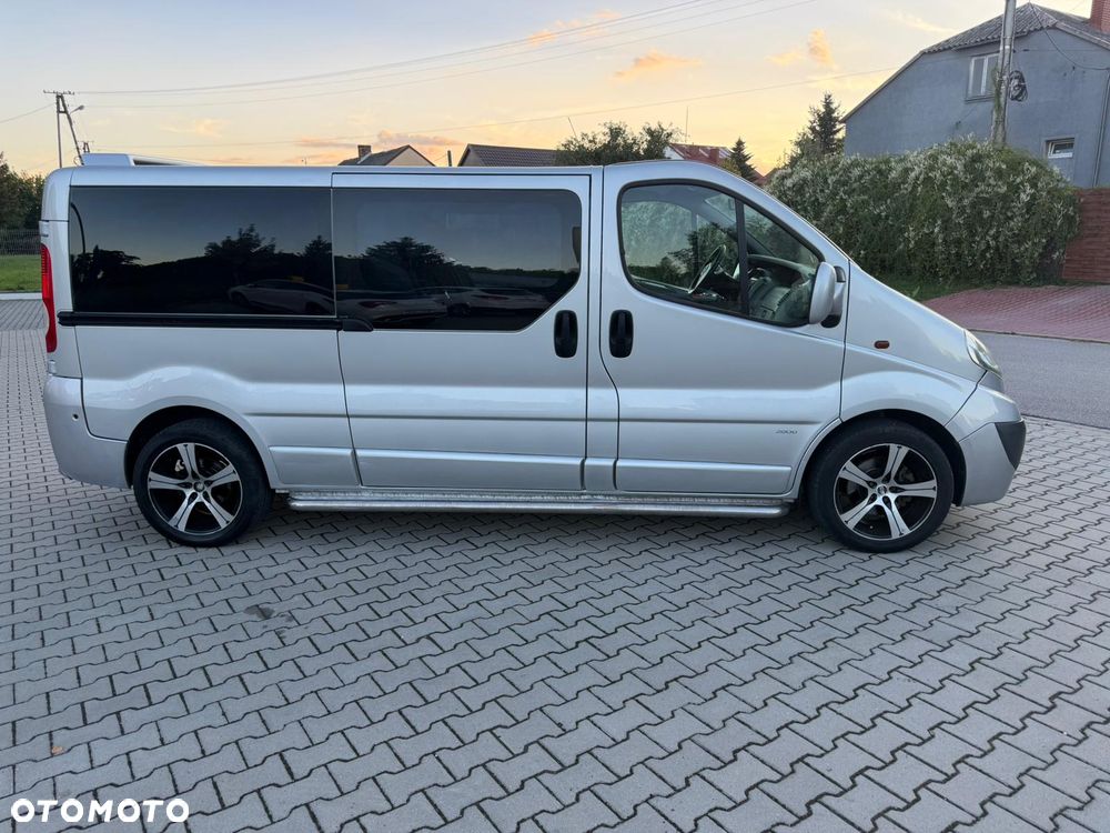 Opel VIVARO L2H1 Długi Klima Elektryka Tempomat Dubel Kabina Brygadówka Rury Serwis - 14