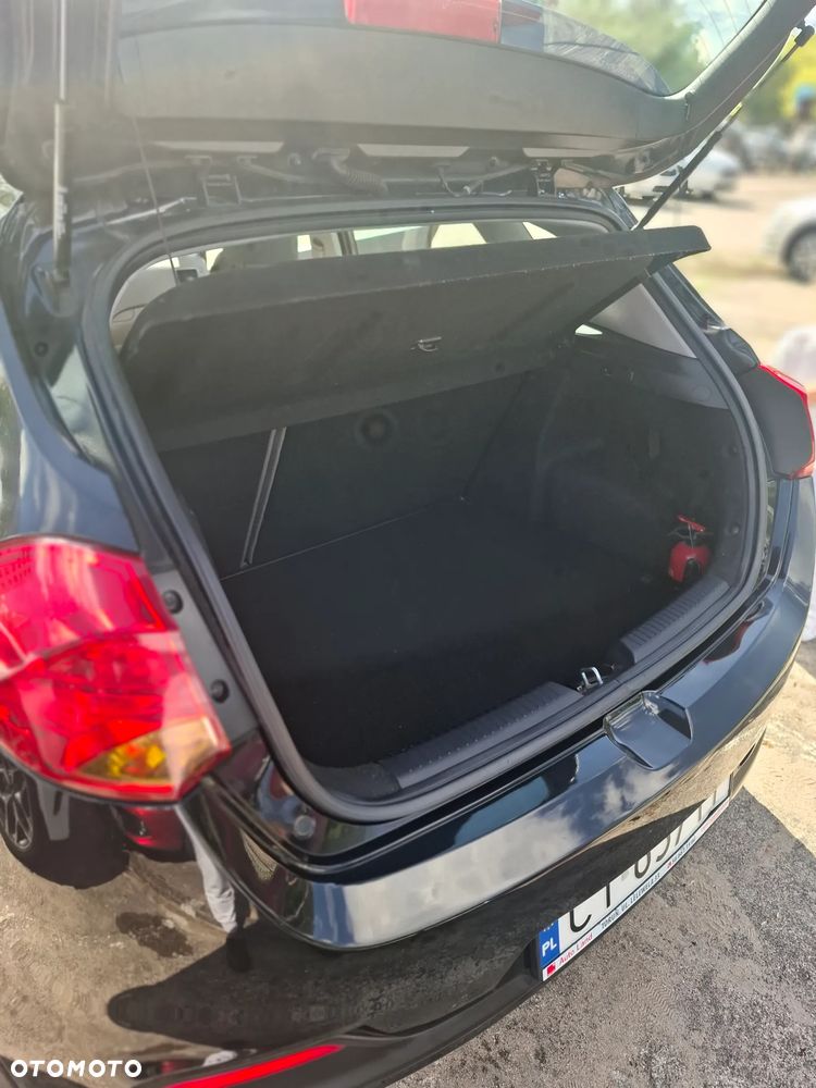 Kia Ceed 1.6 GDI L - 6
