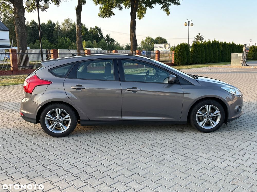 Ford Focus - 8