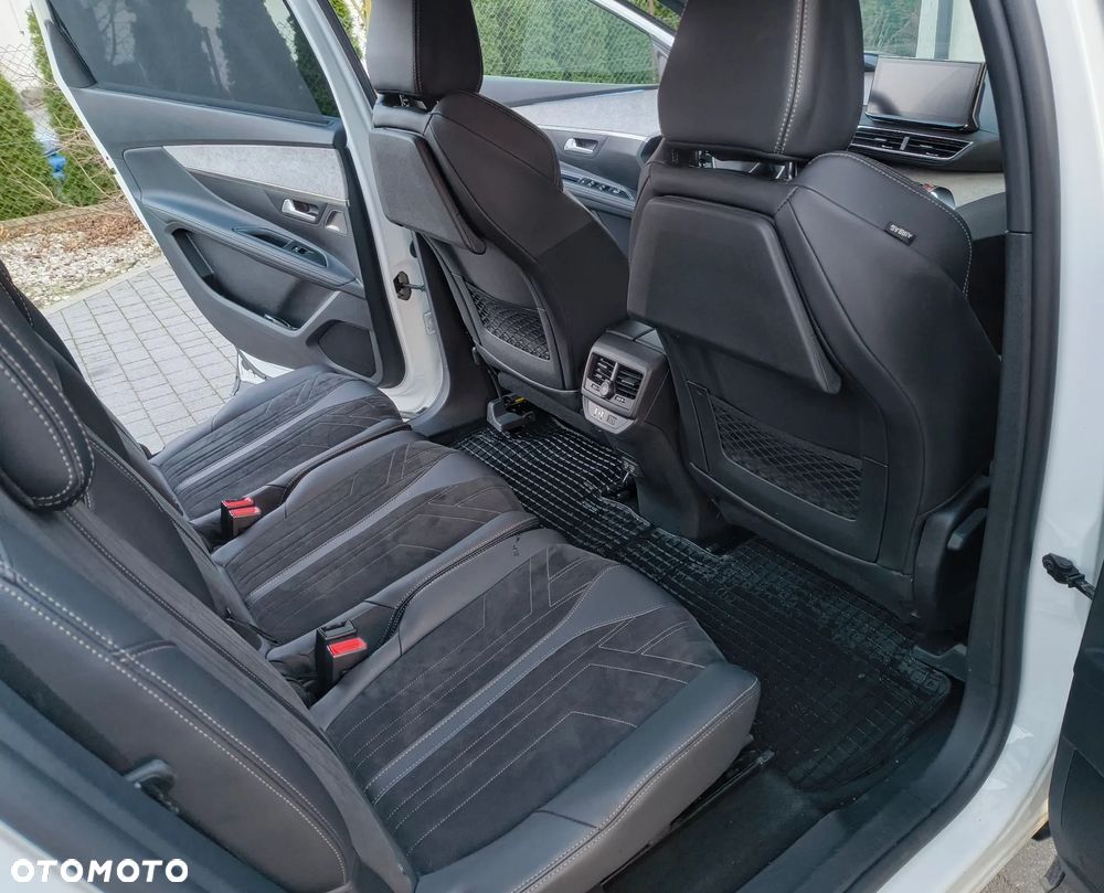 Peugeot 5008 PureTech 130 EAT8 Stop & Start GT - 16