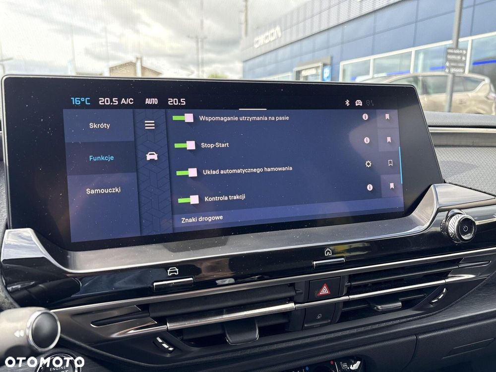 Citroën C5X 1.6 PureTech Shine EAT8 - 23