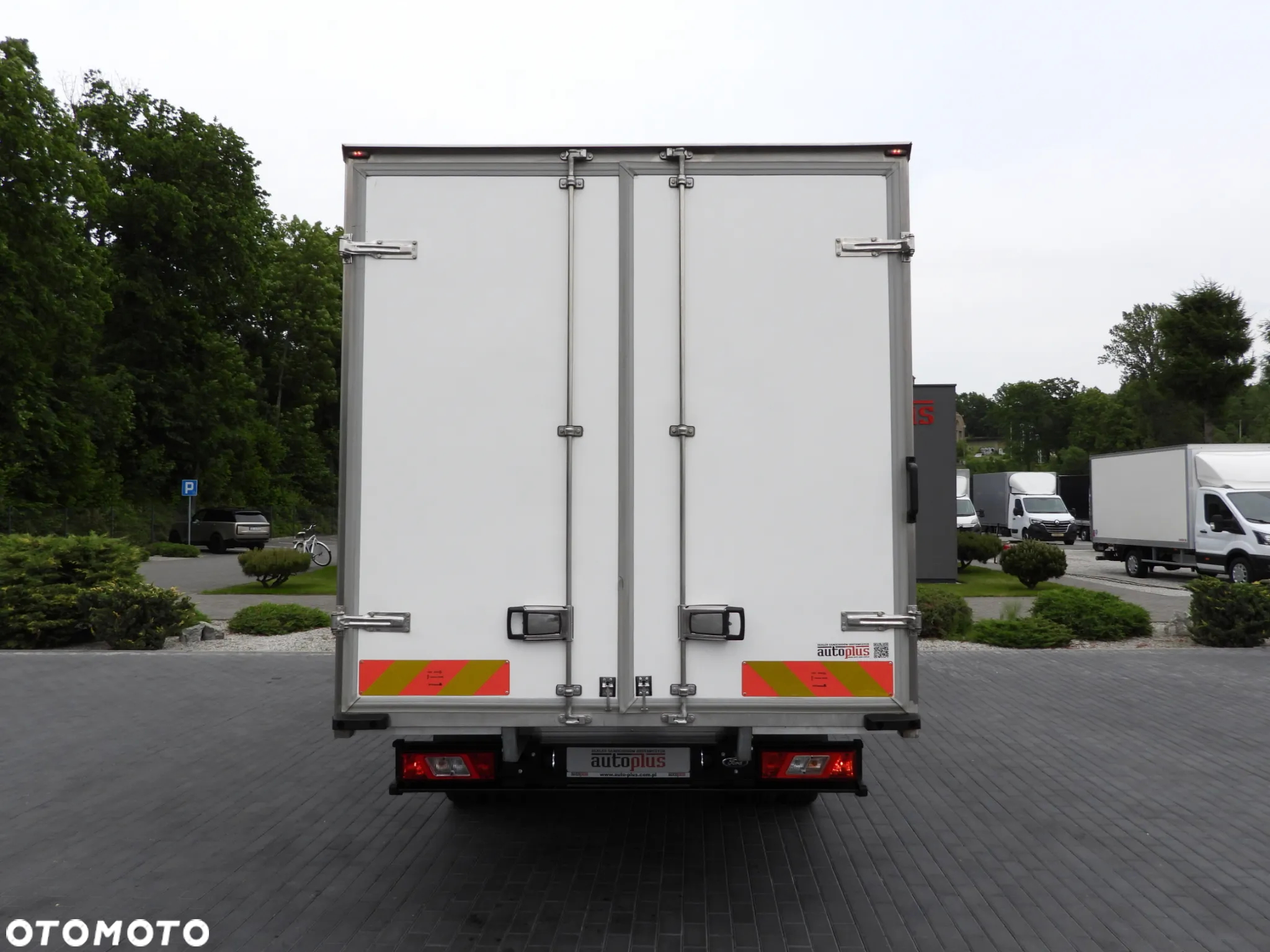 Ford TRANSIT KONTENER / CHŁODNIA 5*C / TEMPOMAT LEDY BLIŹNIACZE KOŁA KLIMATYZACJA 130KM [ U89312 ] - 12