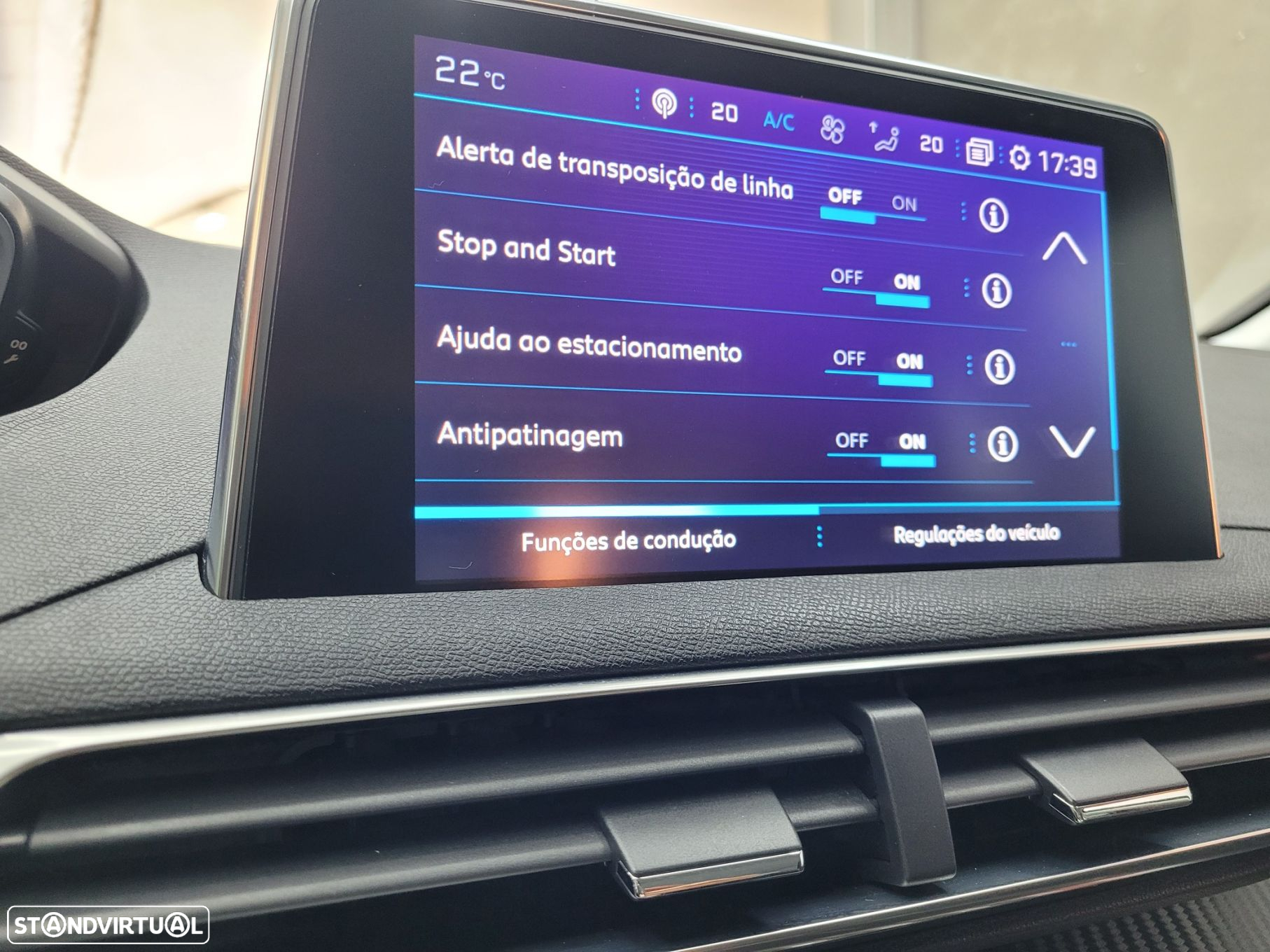 Peugeot 3008 1.2 PureTech Allure EAT8 - 32