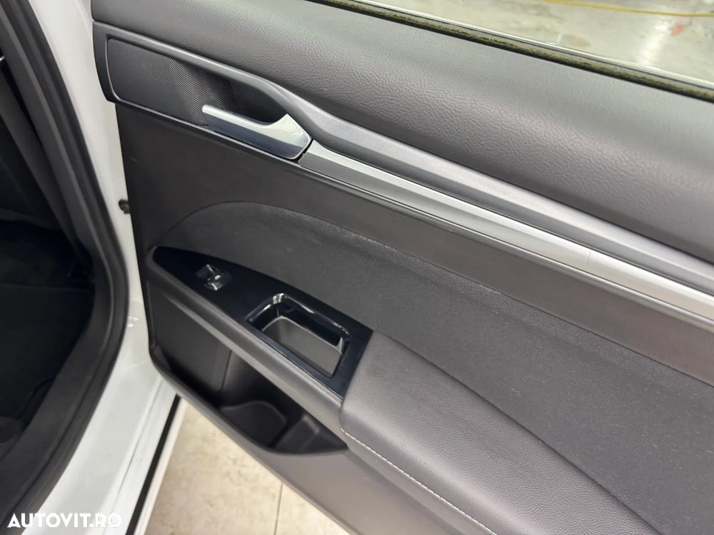 Ford Mondeo 2.0 TDCI Start-Stopp PowerShift-Aut Titanium - 18