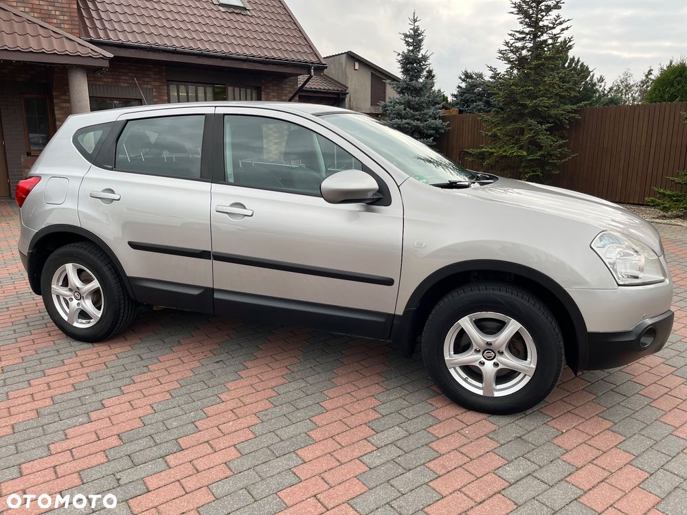 Nissan Qashqai 1.6 visia - 10