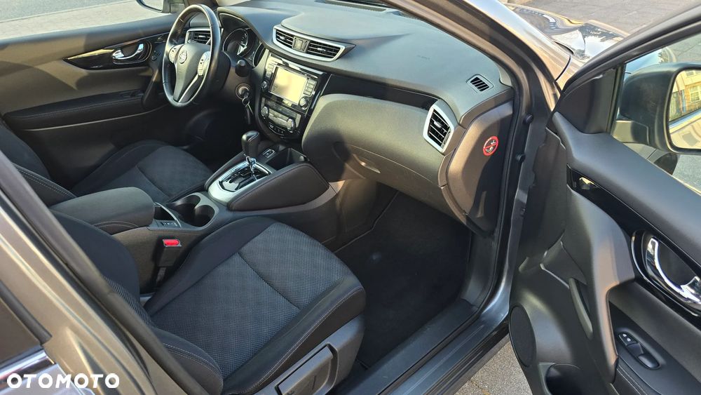 Nissan Qashqai 1.6 dCi Xtronic TEKNA+ - 24