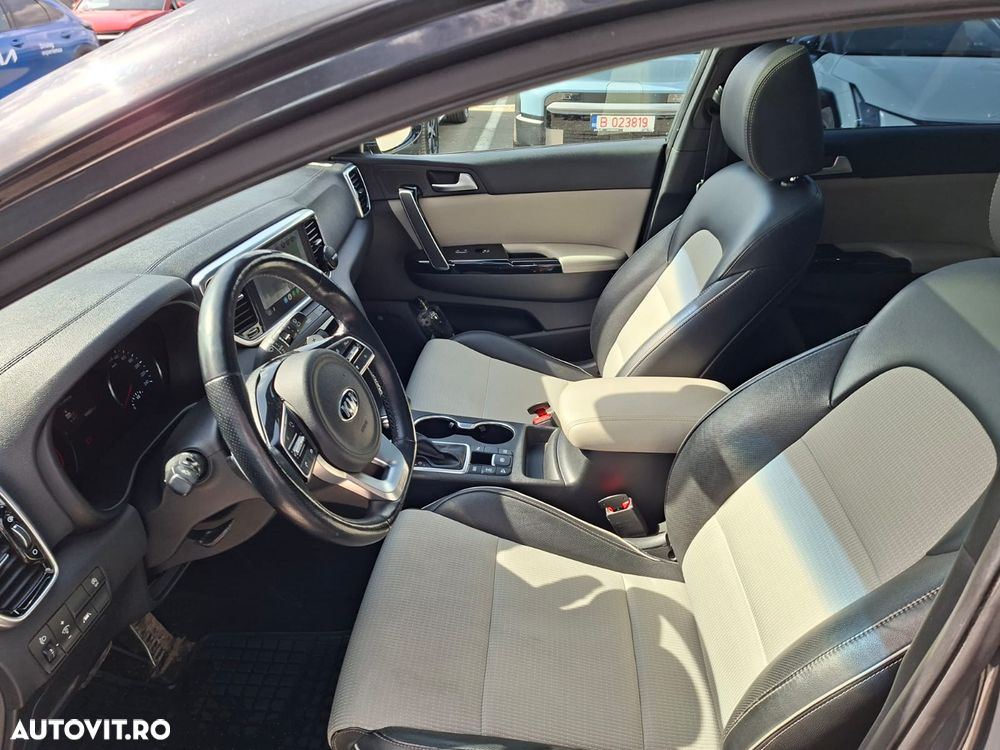 Kia Sportage 1.6 CRDI AWD DCT GT LINE - 9