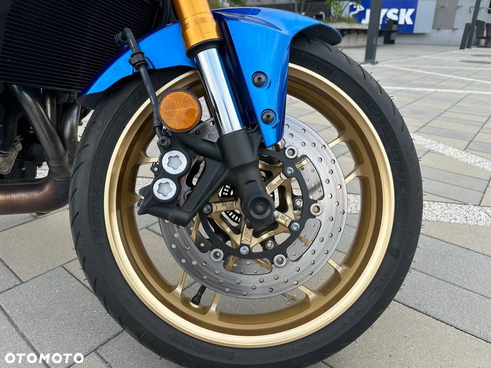 Yamaha XSR - 11
