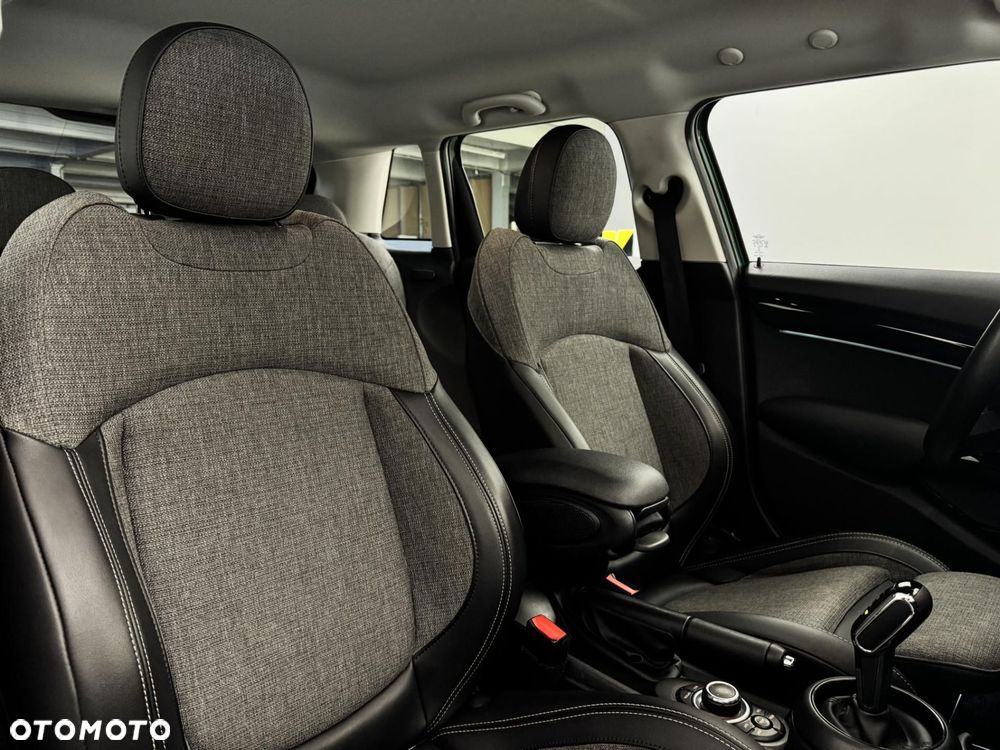 MINI Cooper Classic Trim - 20