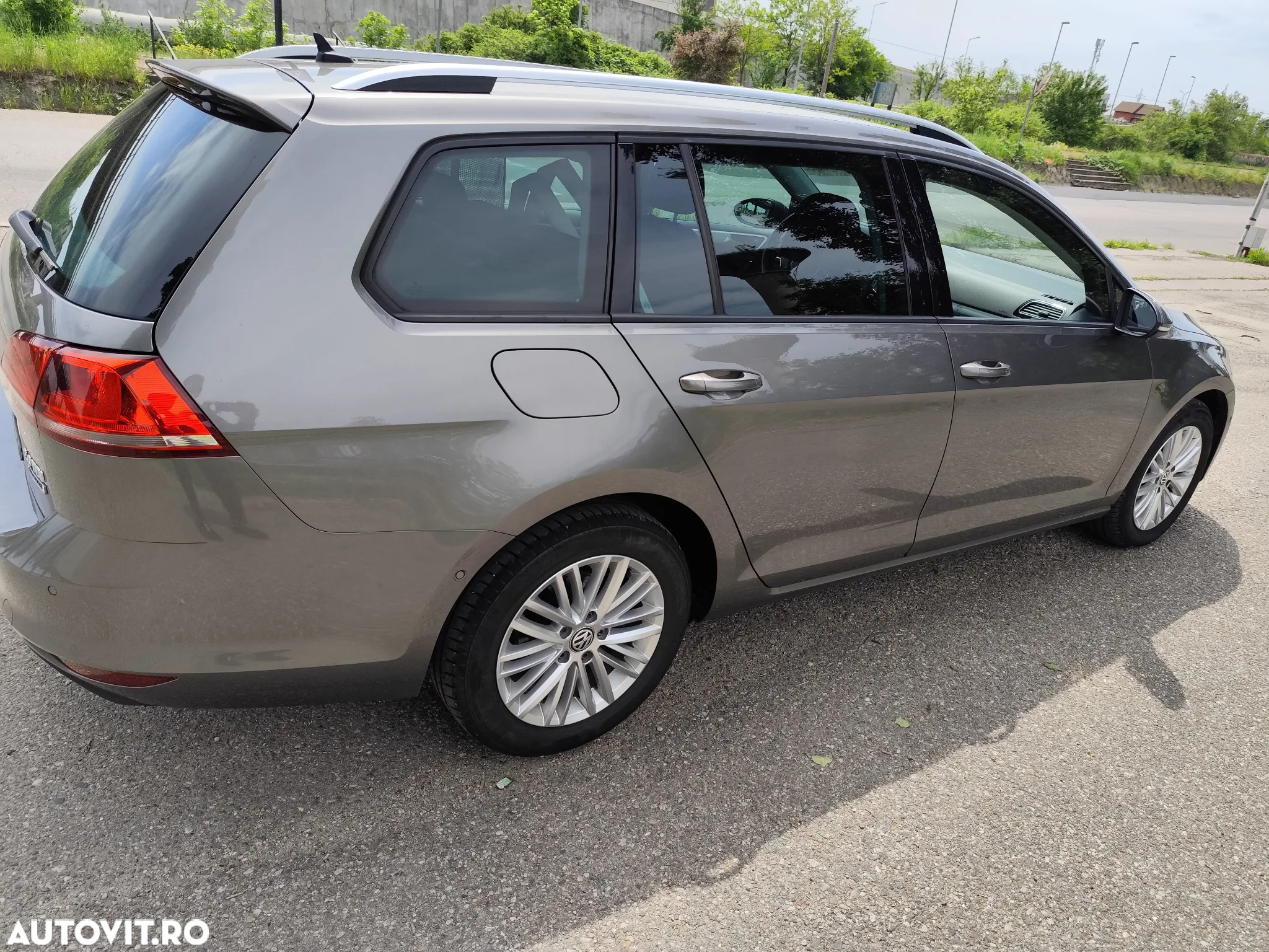 Volkswagen Golf Cabrio 2.0 TDI BlueMotion Technology - 5