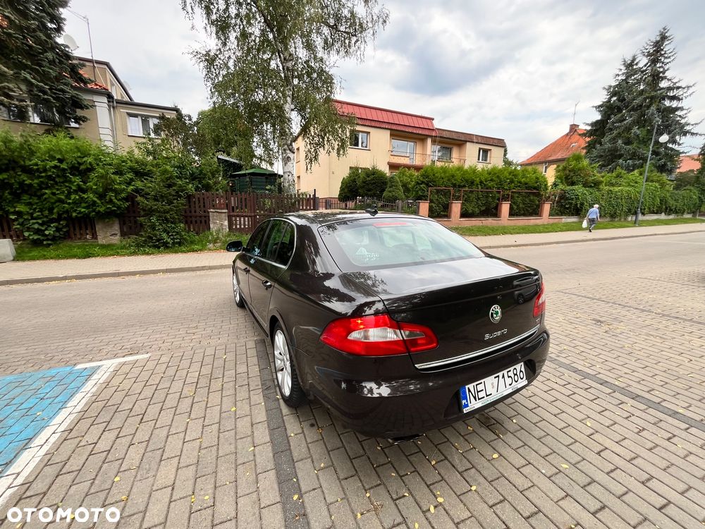 Skoda Superb 2.0 TDI Platinum DSG - 7