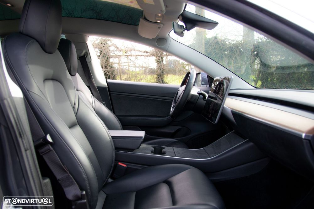 Tesla Model 3 Long-Range Dual Motor AWD - 8