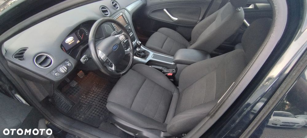 Ford Mondeo 2.2 TDCi Titanium - 16