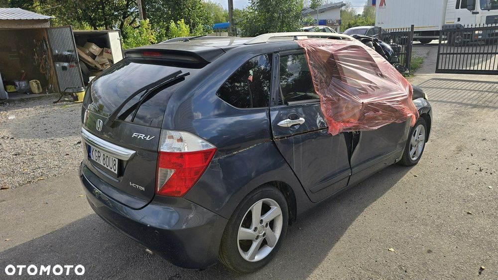 Honda FR-V - 8