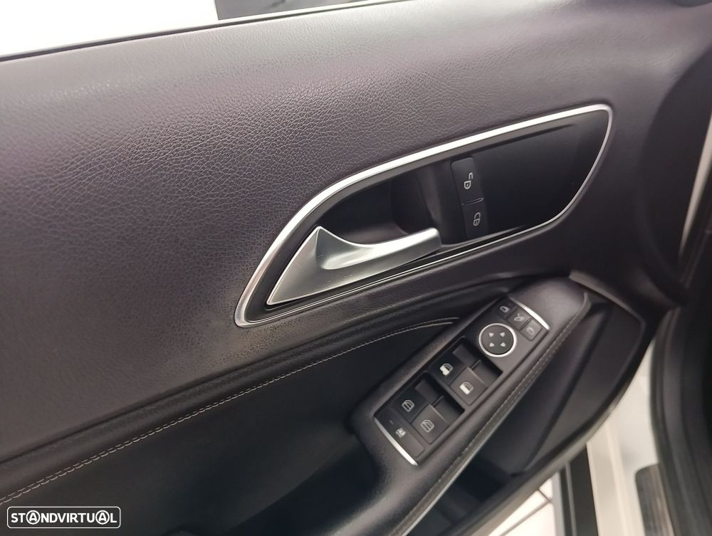 Mercedes-Benz GLA 200 CDI Aut. — fotografia 18