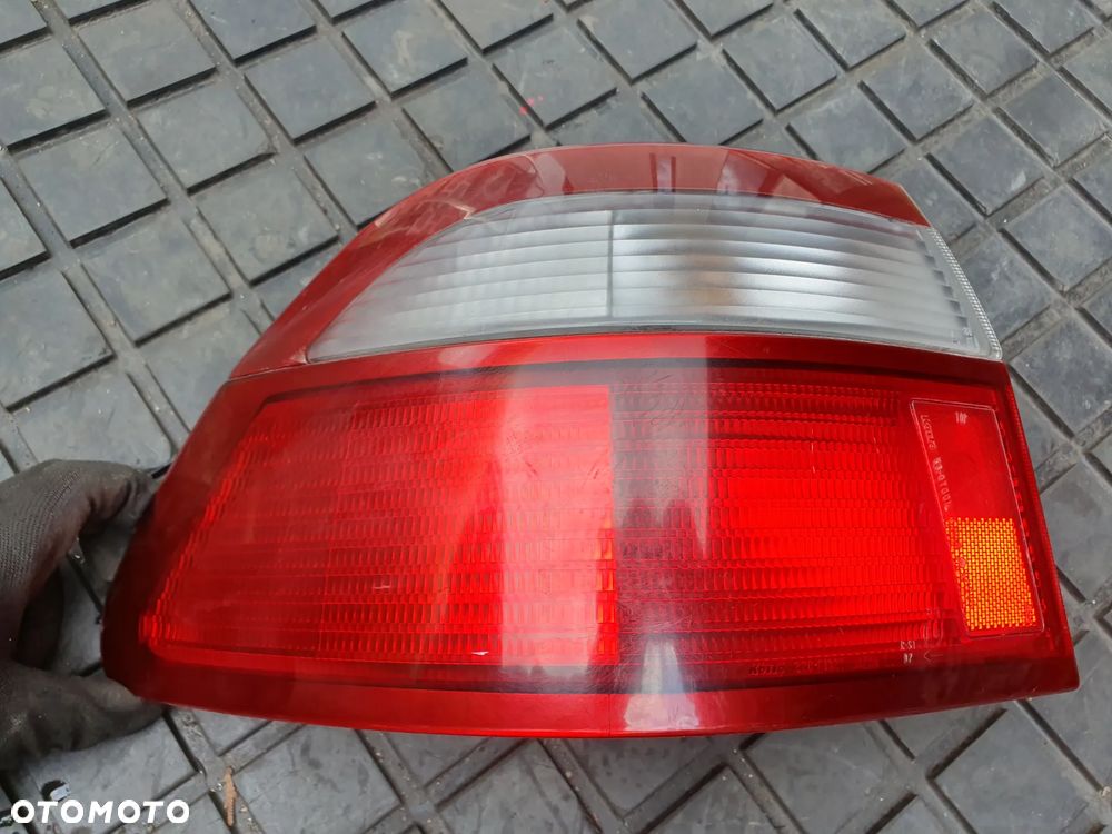 LAMPA TYLNA PRAWA MAZDA 626 53-07001L EUROPA - 1