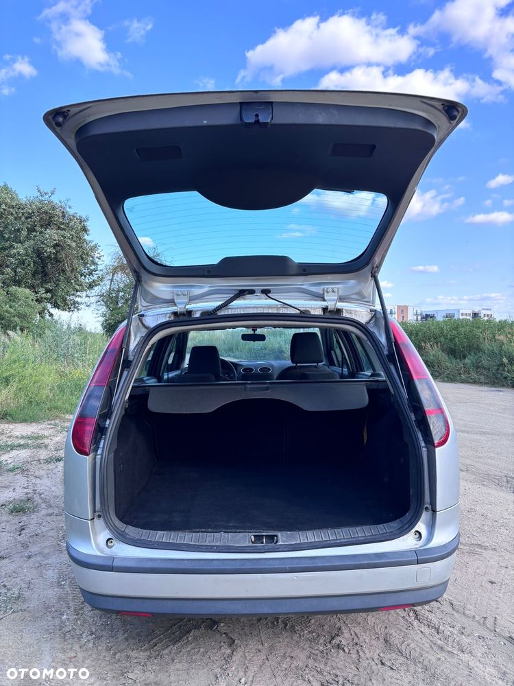 Ford Focus 1.6 TDCi Ambiente - 6