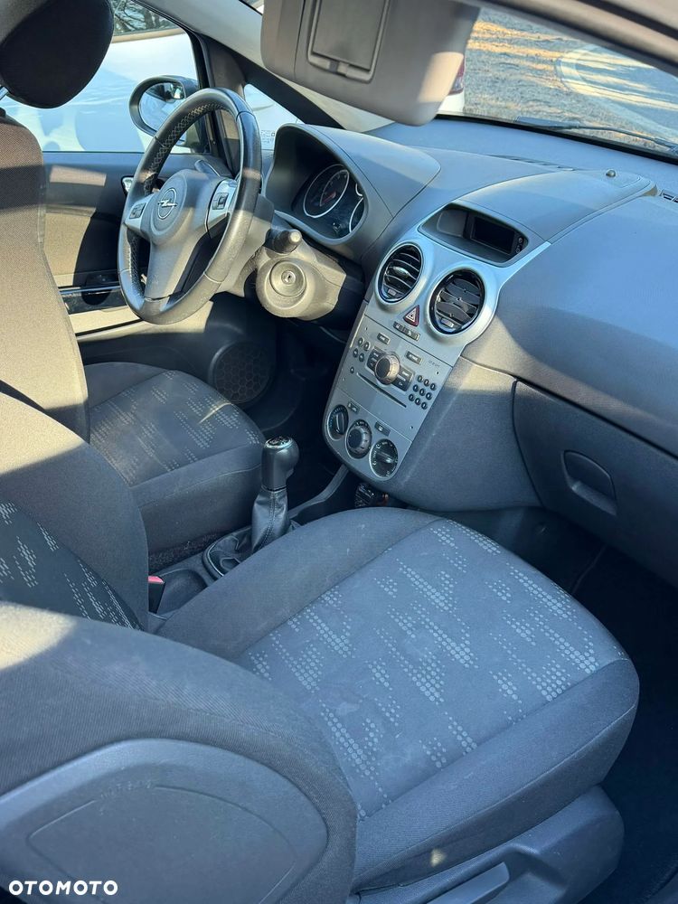Opel Corsa - 2