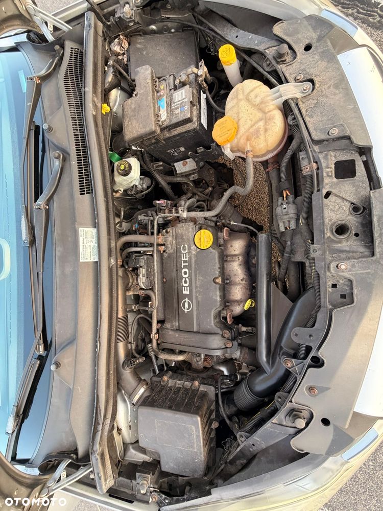 Opel Corsa - 8