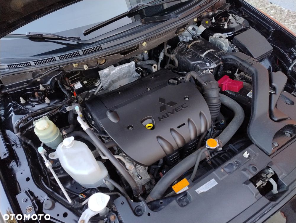 Mitsubishi Lancer 1.8 Intense - 24