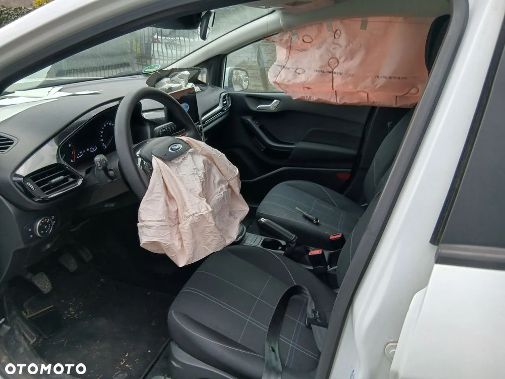 Ford Fiesta 1.0 EcoBoost S&S COOL&CONNECT - 10