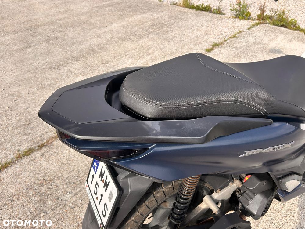 Honda PCX - 12