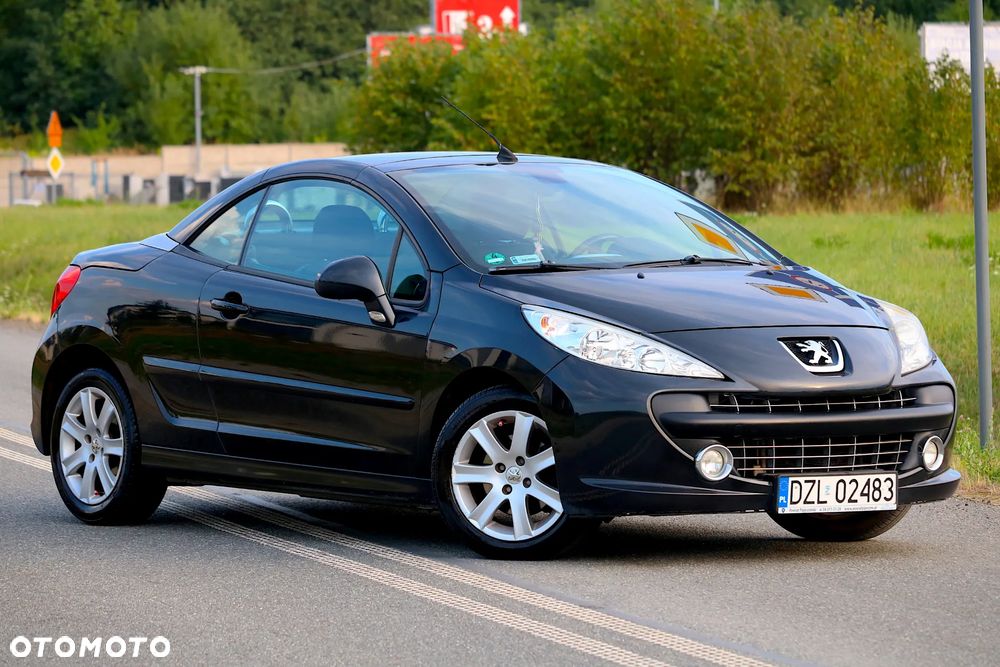 Peugeot 207 CC - 12