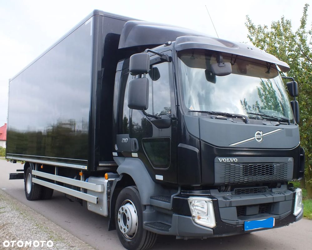 Volvo FL 210 - 1