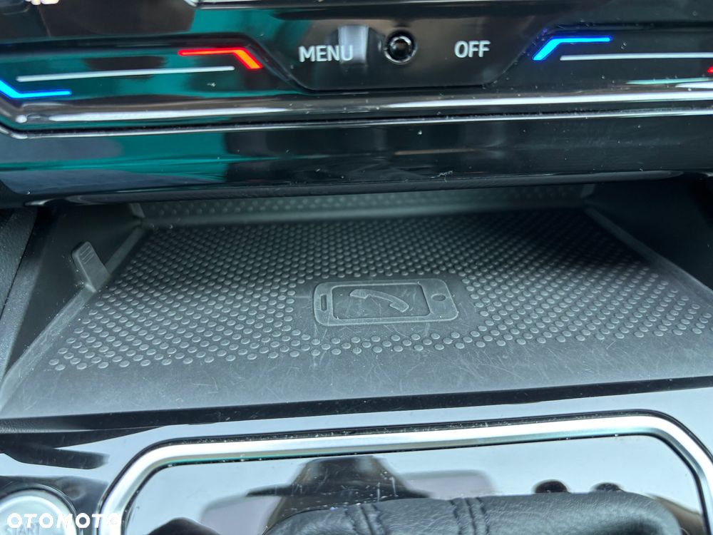 Volkswagen Passat 1.5 TSI EVO Elegance DSG - 39