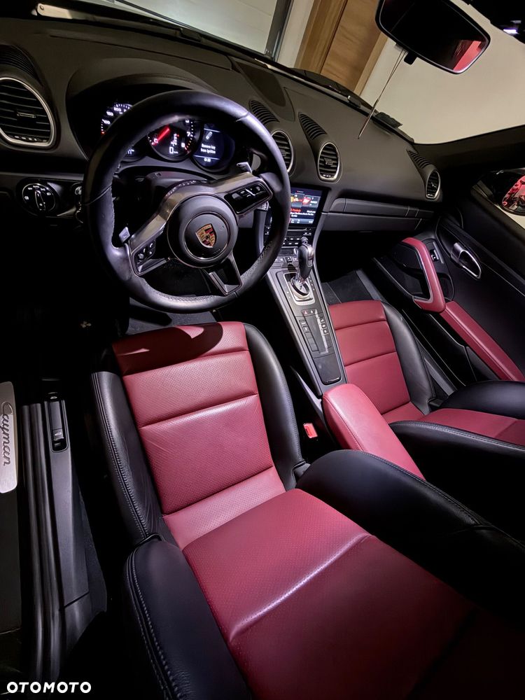 Porsche 718 Cayman GPF PDK - 11