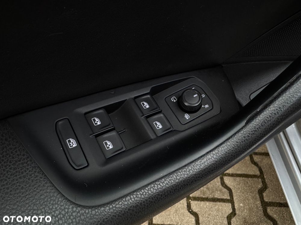 Volkswagen Arteon 2.0 TDI SCR DSG R-Line Edition - 31