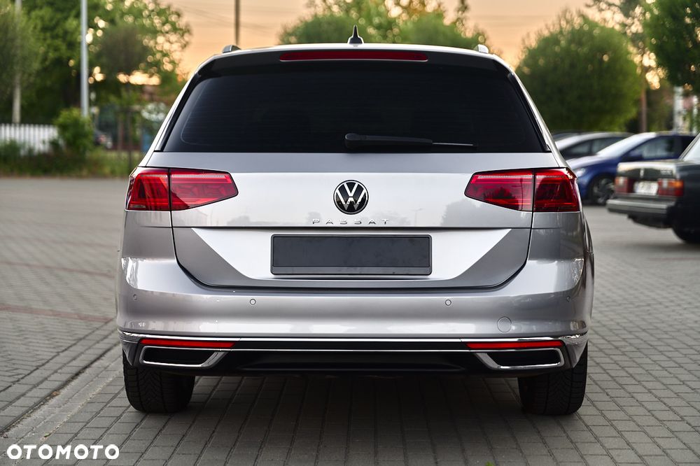 Volkswagen Passat 2.0 TDI EVO Elegance DSG - 9