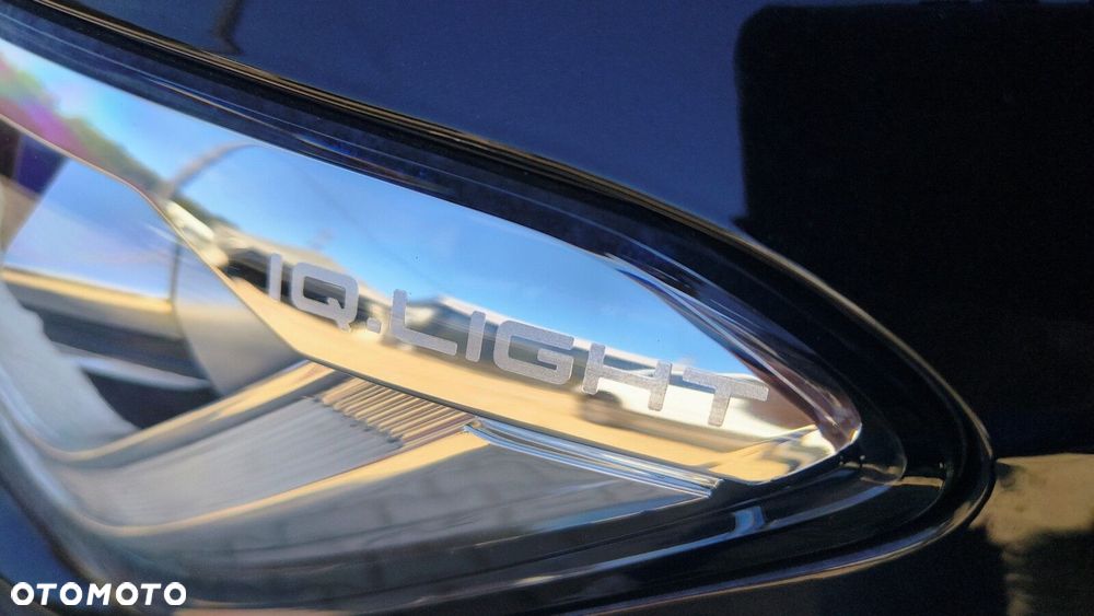 Volkswagen T-Roc - 36