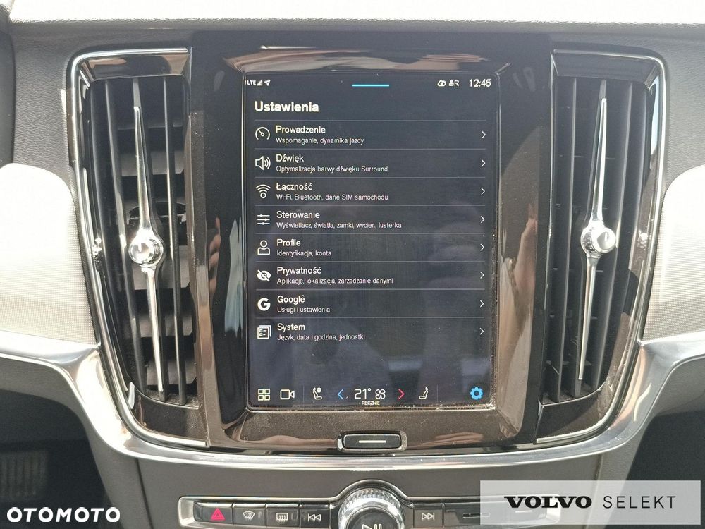 Volvo V90 Cross Country - 23