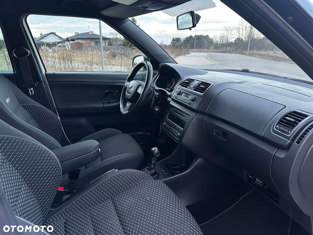 Skoda Fabia 1.4 TSI DSG RS - 12