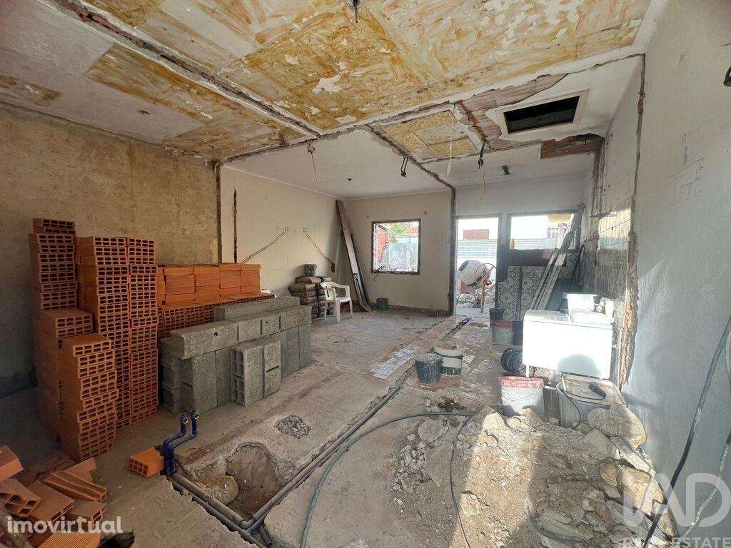 Moradia em banda T2 em Mafamude e Vilar do Paraíso de 42 m2 - Grande imagem: 3/8