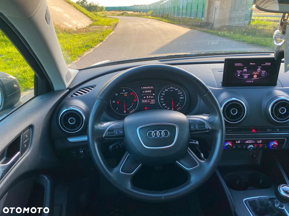 Audi A3 Sportback 1.6 TDI Ambiente - 7